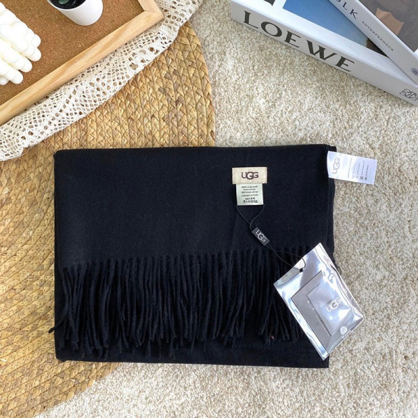 Ugg Scarf Black